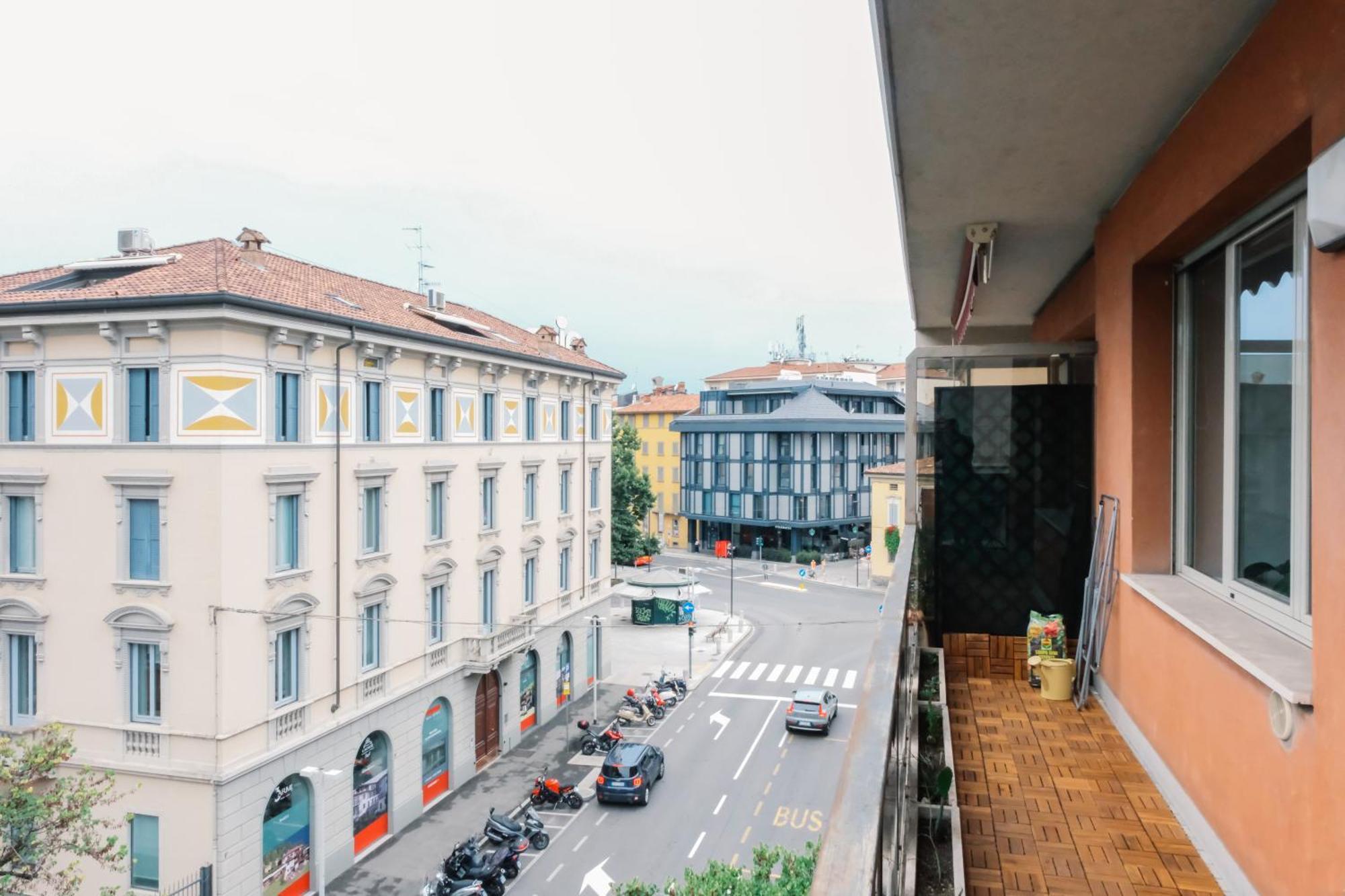 Flora Inn, Paglia 2 - Nel Cuore Del Centro Citta Bergamo Eksteriør bilde